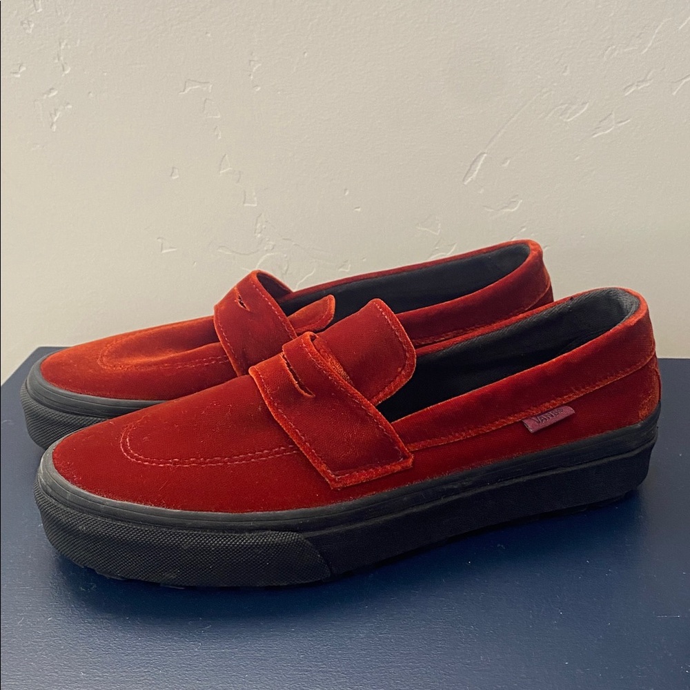 VANS Skate Style 53 Shoes Port Red Velvet Loafer